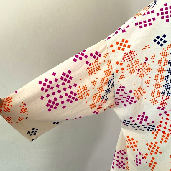 LuLaRoe “IRMA” HIGH-LOW TUNIC OVERSIZED TOP SIZE SMALL 🌟NWT🌟 - Picture 4 of 11